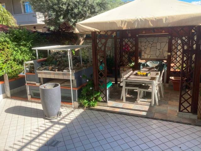 Appartamento in vendita a San Nicola la Strada CE