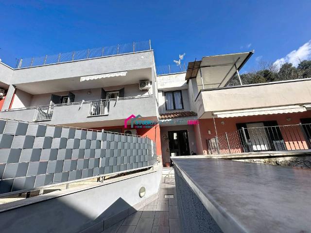 Appartamento in vendita a San Paolo Bel Sito NA