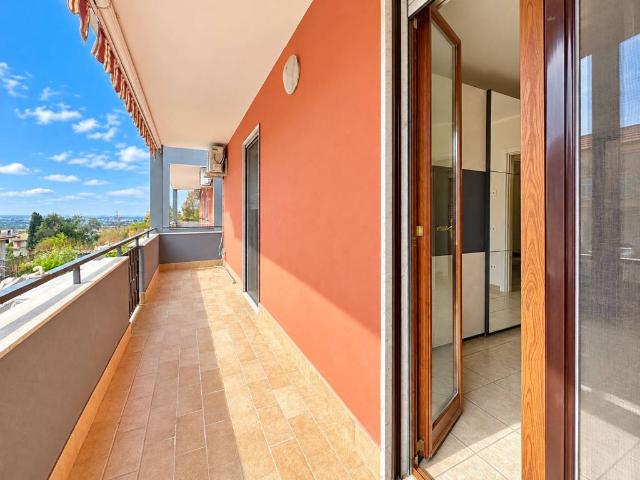 Appartamento in vendita a San Paolo Bel Sito NA