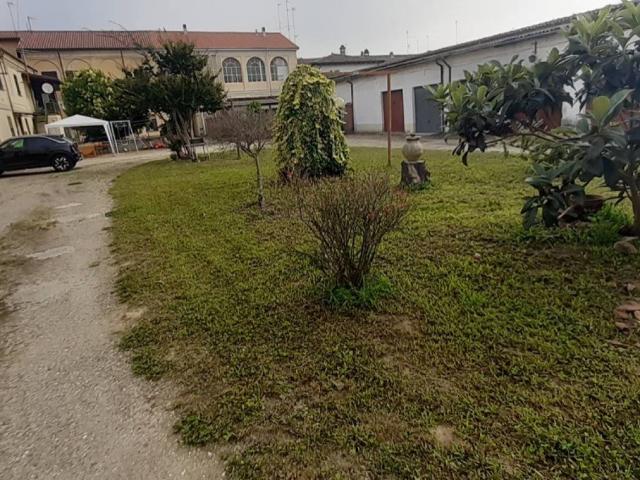 Appartamento in vendita a Sannazzaro de' Burgondi PV