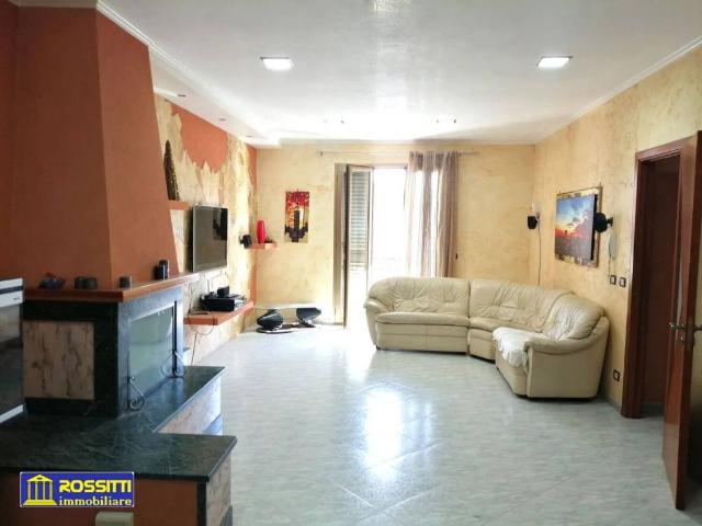 Appartamento in vendita a Santa Maria di Licodia CT