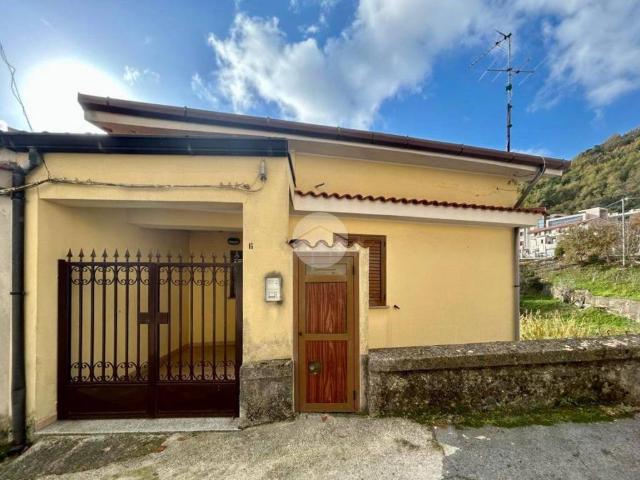 Appartamento in vendita a Santa Marina SA