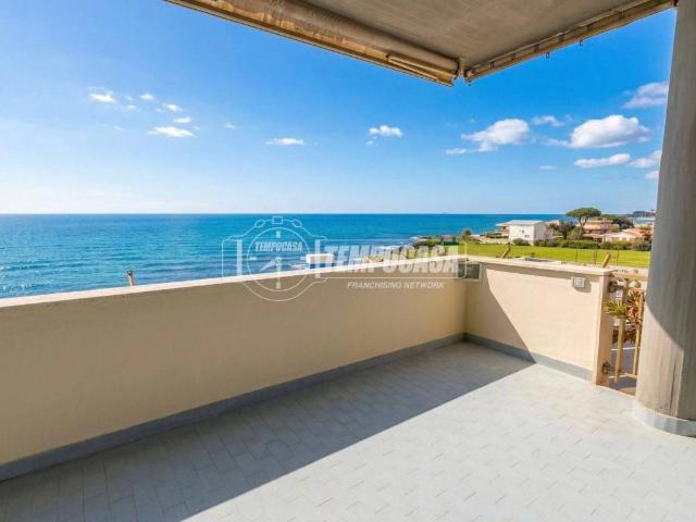 Appartamento in vendita a Santa Marinella RM