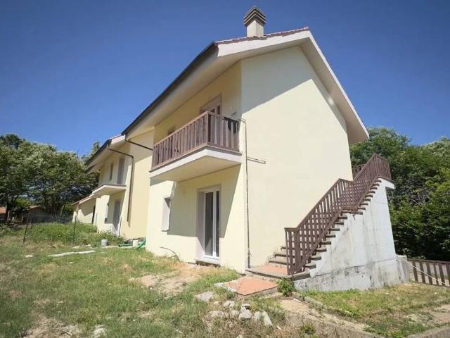 Appartamento in vendita a Santa Fiora GR