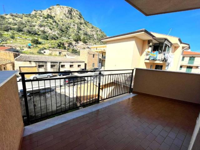 Appartamento in vendita a Santa Flavia PA