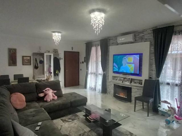 Appartamento in vendita a Santa Giuletta PV