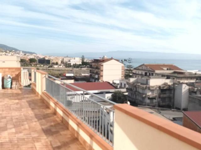 Appartamento in vendita a Santa Teresa di Riva ME