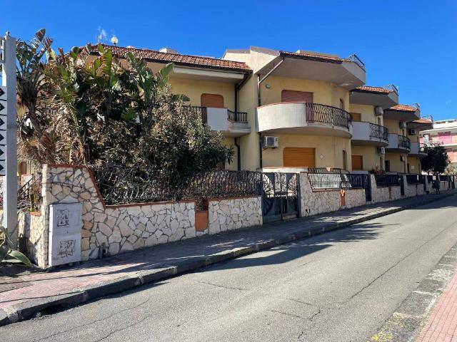 Appartamento in vendita a Santa Teresa di Riva ME