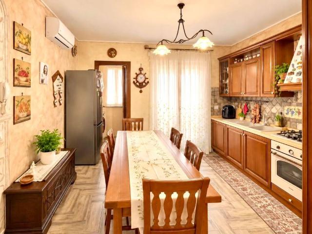 Appartamento in vendita a Santa Venerina CT