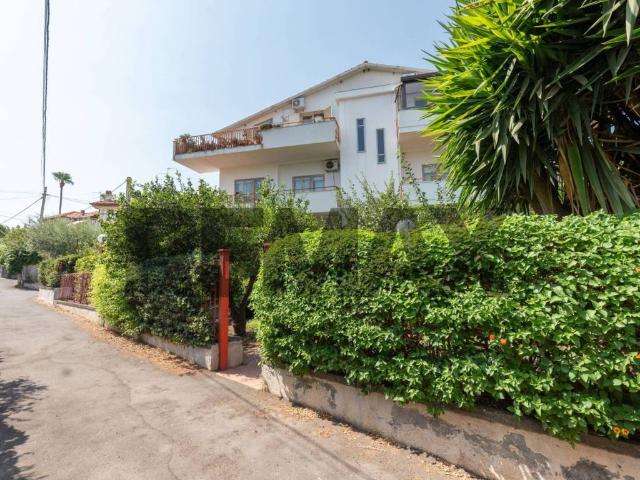 Appartamento in vendita a Sant'Agata li Battiati CT