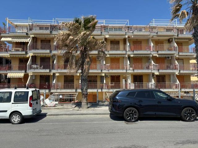 Appartamento in vendita a Sant'Alessio Siculo ME