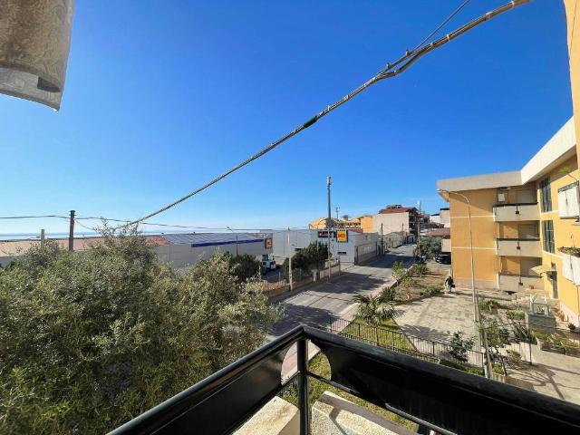 Appartamento in vendita a Sant'Alessio Siculo ME