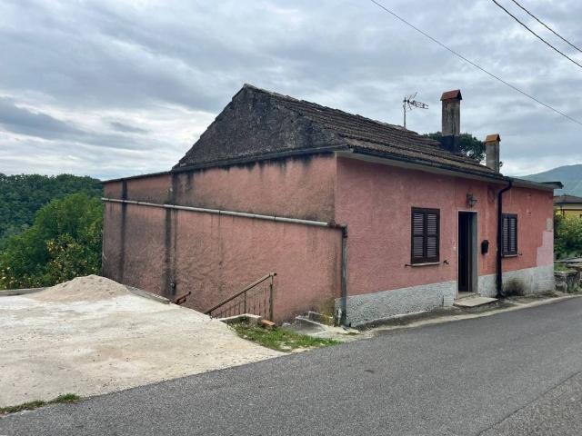 Appartamento in vendita a Sant'Ambrogio sul Garigliano FR
