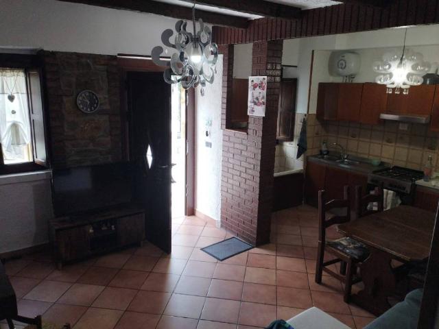Appartamento in vendita a Sant'Angelo del Pesco IS