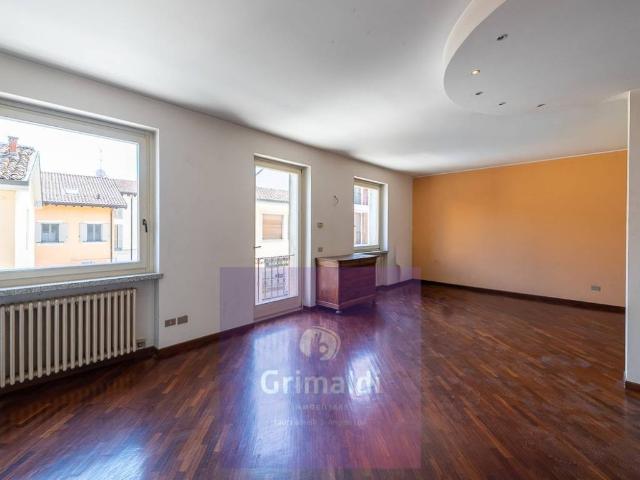 Casa indipendente in vendita a Sant'Angelo Lodigiano LO