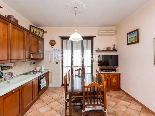 Appartamento in vendita a Santena TO