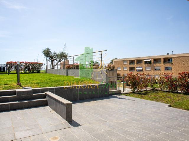 Appartamento in vendita a Santo Stefano al Mare