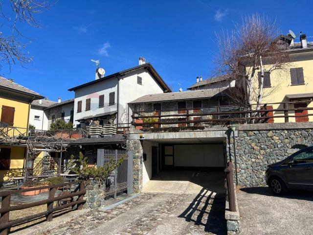 Casa indipendente in vendita a Santo Stefano D'Aveto