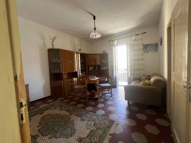 Appartamento in vendita a Santo Stefano di Camastra ME
