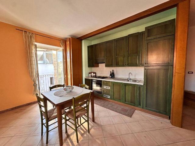 Appartamento in vendita a Santo Stefano di Camastra ME