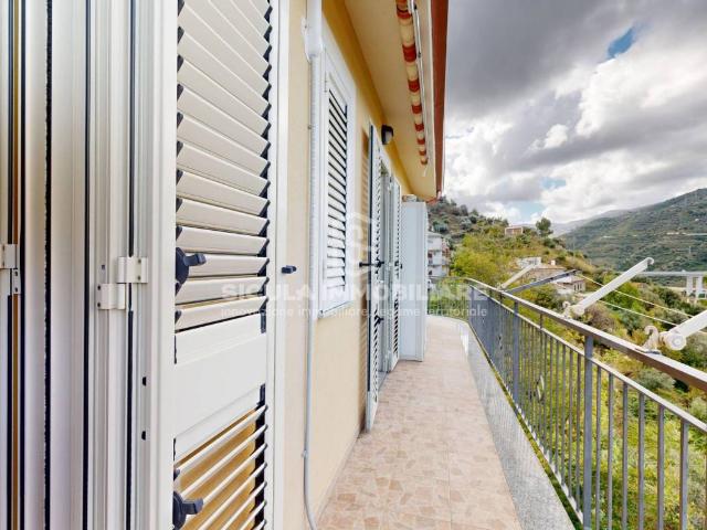 Appartamento in vendita a Santo Stefano di Camastra ME