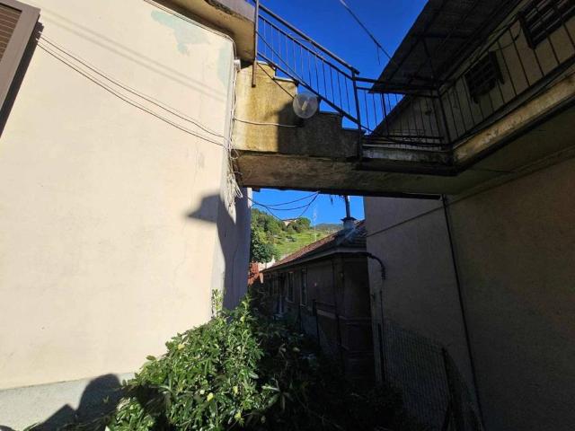 Appartamento in vendita a Sant'Olcese GE