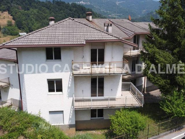 Appartamento in vendita a Sant'Omobono Terme BG