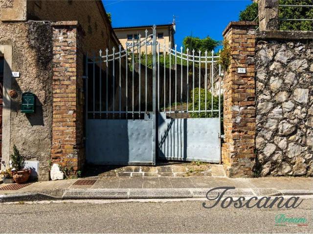 Appartamento in vendita a Sasso Pisano, Castelnuovo di Val di Cecina