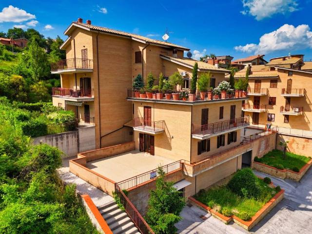 Appartamento in vendita a Sarnano MC