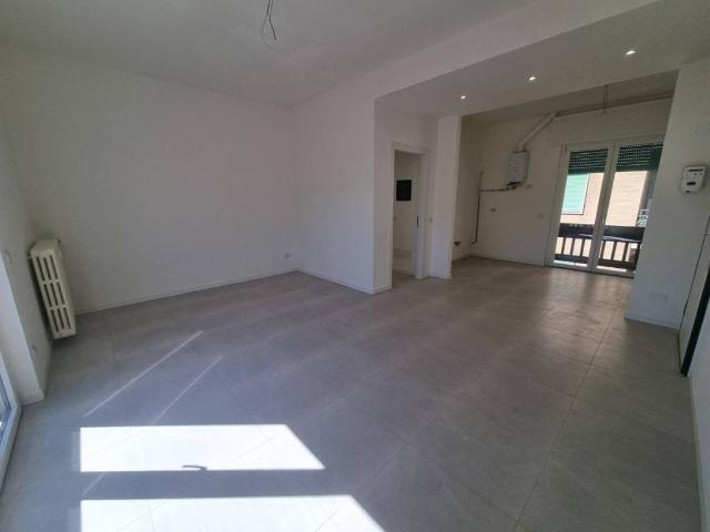 Appartamento in vendita a Saronno VA