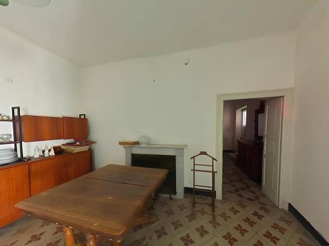 Appartamento in vendita a Sarzana