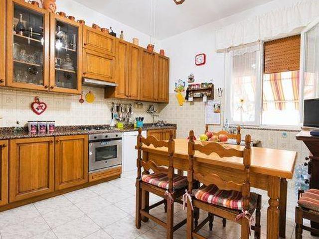 Appartamento in vendita a Sarzana SP