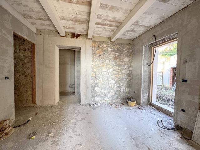 Appartamento in vendita a Sarzana SP