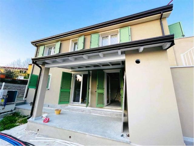 Appartamento in vendita a Sarzana SP