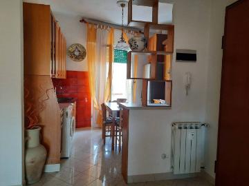 Appartamento in vendita a Sarzana SP
