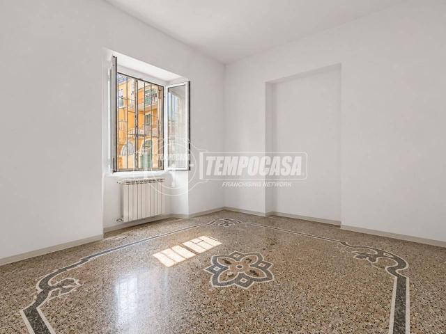 Appartamento in vendita a Savona