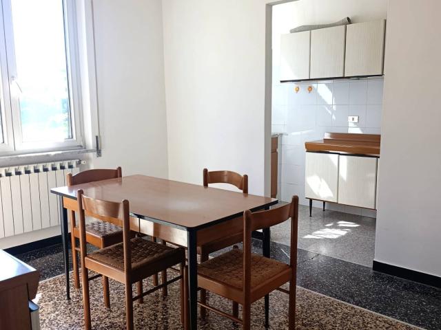 Appartamento in vendita a Savona, Valloria