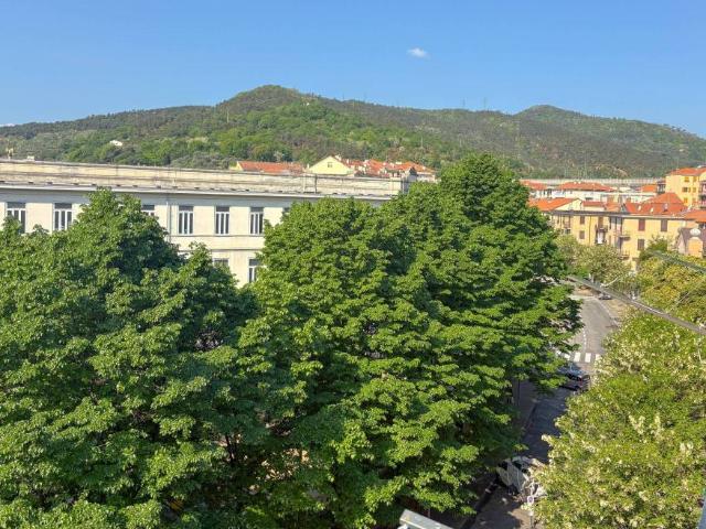 Appartamento in vendita a Savona SV