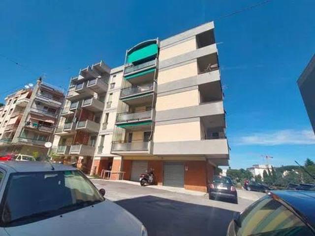 Appartamento in vendita a Savona SV