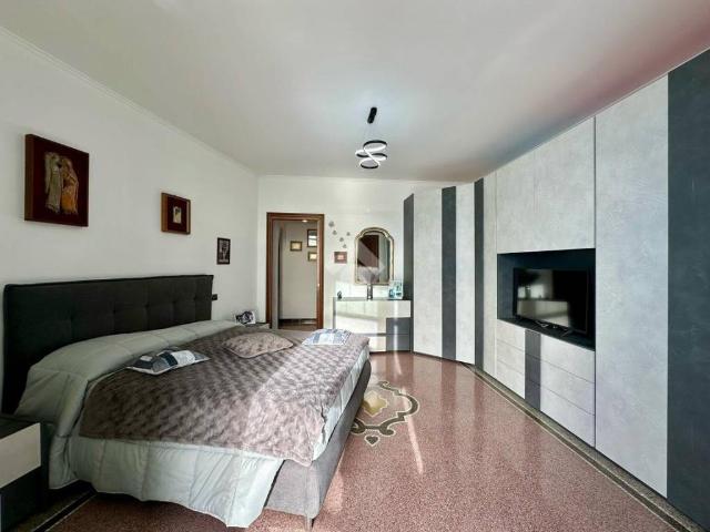 Appartamento in vendita a Savona SV