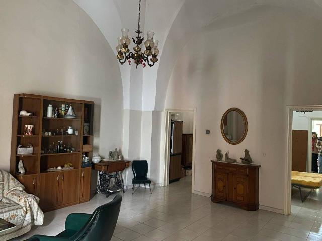Casa indipendente in vendita a Sava TA