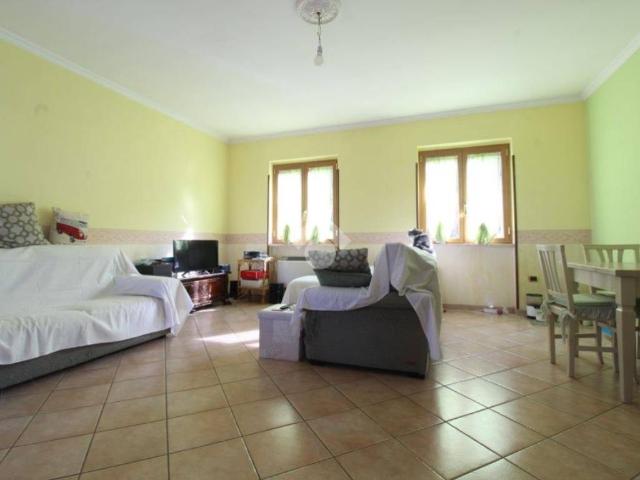 Appartamento in vendita a Scandriglia RI
