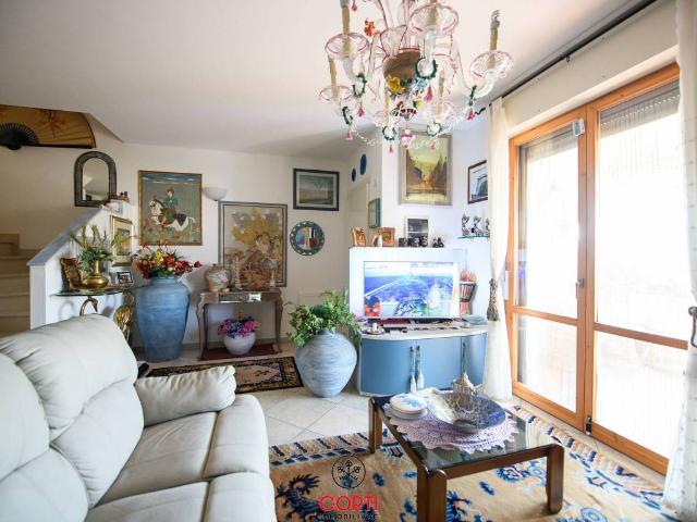 Casa indipendente in vendita a Scarlino GR