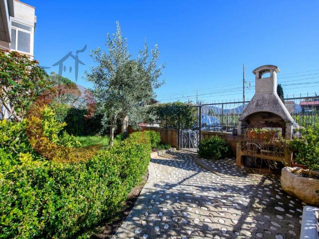 Appartamento in vendita a Scarlino GR