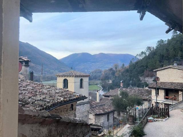 Appartamento in vendita a Scheggino PG