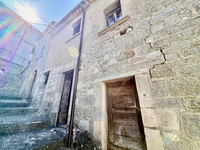 Appartamento in vendita a Schiavi di Abruzzo CH
