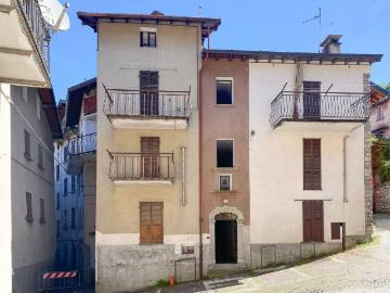 Appartamento in vendita a Schignano CO