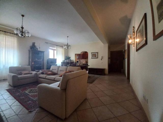 Appartamento in vendita a Sellano PG