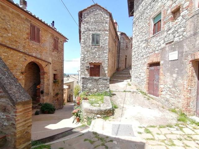 Appartamento in vendita a Semproniano GR