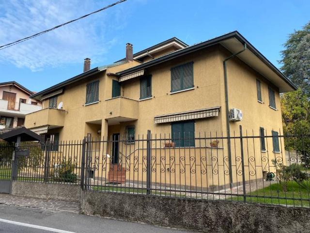 Appartamento in vendita a Senago MI